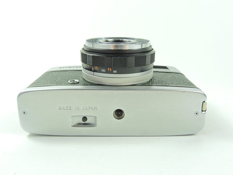 Olympus Trip 35 - Late in Dark Green Cowhide Leather