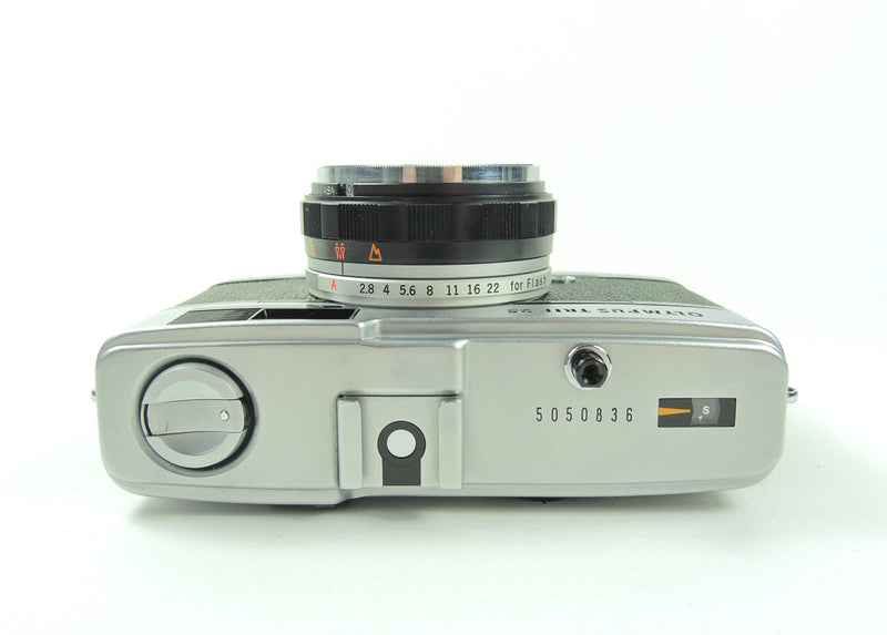 Olympus Trip 35 - Late in Dark Green Cowhide Leather