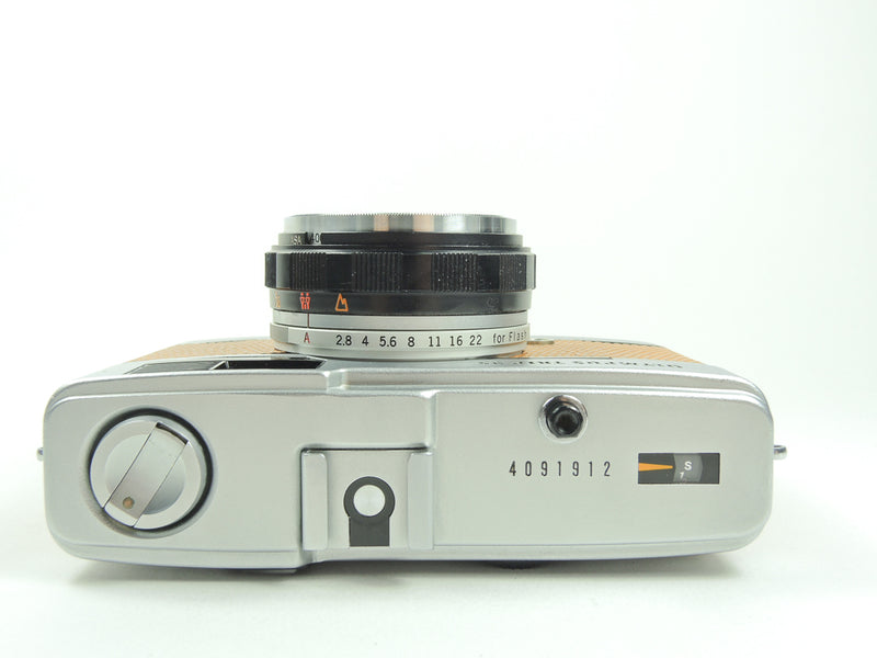 Olympus Trip 35 - Late in Tan Lizard cowhide leather